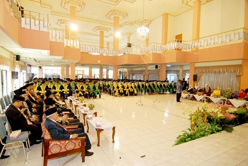 Wisuda Sarjana 2013